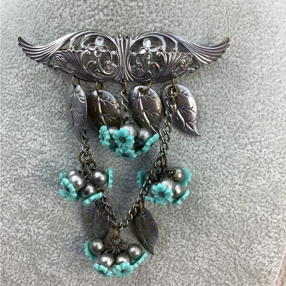 Victorian Celluloid Brooch Highly Detailed - Picture 1 of 3